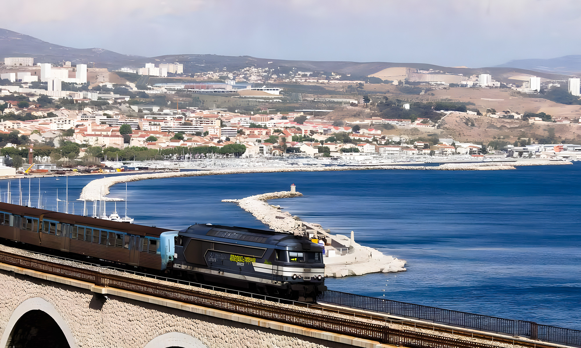 train cote bleue