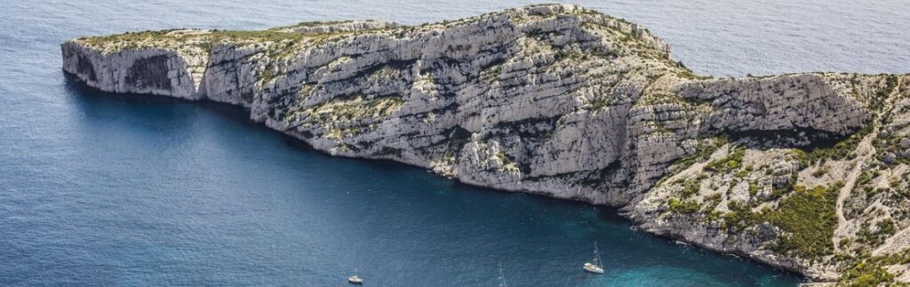 romantic getaway marseille calanques