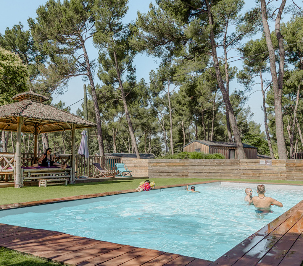 camping with pool marseille