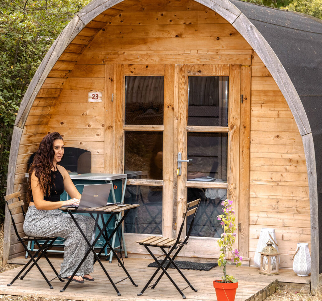corporate camping seminar