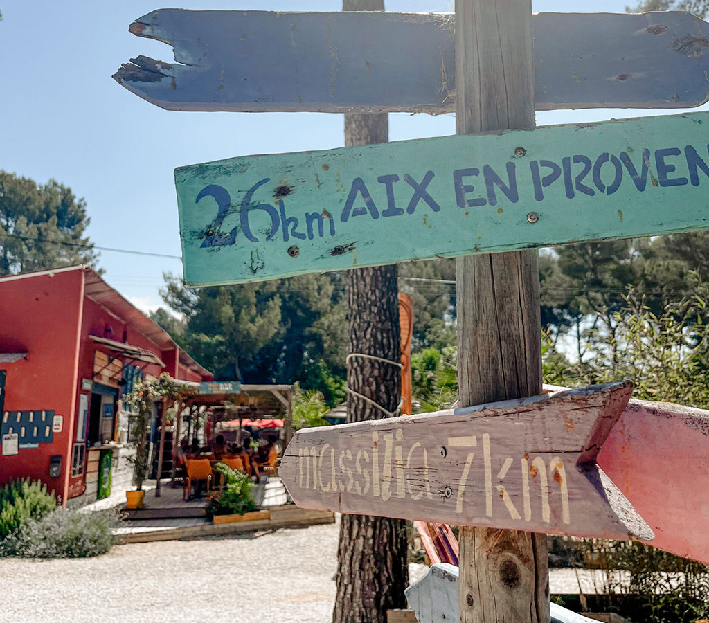 shops camping calanques